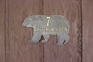 The Snow's Den