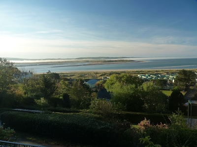 Freistehendes Familienhaus in ruhiger Lage mit spektakulärer Aussicht