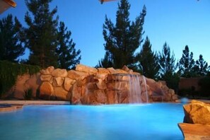 Pool Light Wheel, changes lights at night to 4 colors Purple, Blu, Green, White