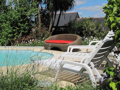 High Quality Traditional Breton Gite in Gomene - Swimming Pool , Wi-Fi , Gardens