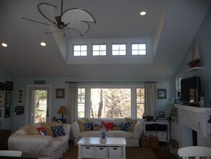 comfy casual seating w/ sleeper sofa
