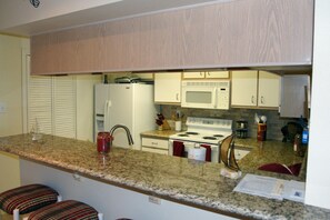 Fully equipped kitchen