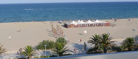 Vue sur la plage ou l’océan