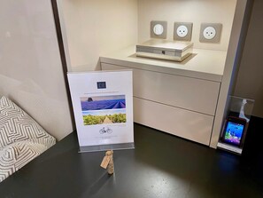 bureau

èrsextius. location appartement aix-en-provence. location appartement meublé aix-en-provence. location appartement de vacance aix-en-provence. rental apartment in aix-en-provence. holidays rental aix-en-provence 