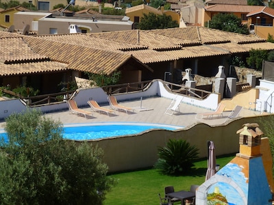 Apartamento con vistas al mar terraza y piscina (Kayak, MTB, B. T.)