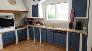 Kitchen - dishwasher, fridge, oven, hob, microwave, access to summer kitchen