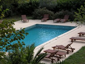Heated pool