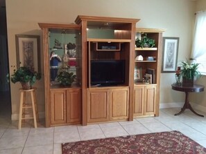 Living Area looking toward TV