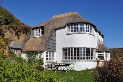 Thatchways Seaside Holiday House, On The Hillside Overlooking Crackington Haven