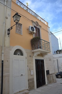 gemütliches Stadthaus in der historischen Altstadt von Canosa zu vermieten