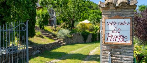 Jardines del alojamiento