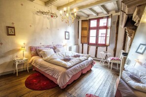 la chambre mélusine - lit 160x200 - TV écran plat