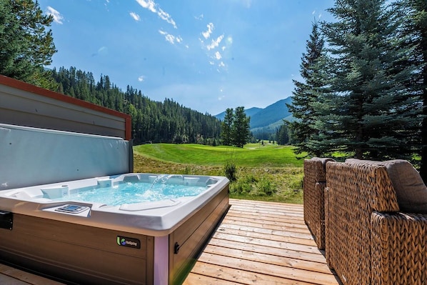 Enjoy the Hot tub and take in the views!
