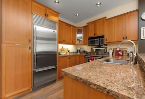 Fully Stocked Kitchen