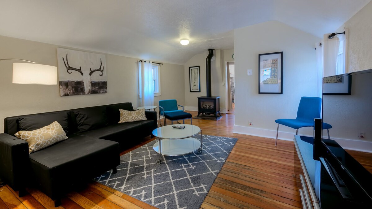 Spruce Street hideaway