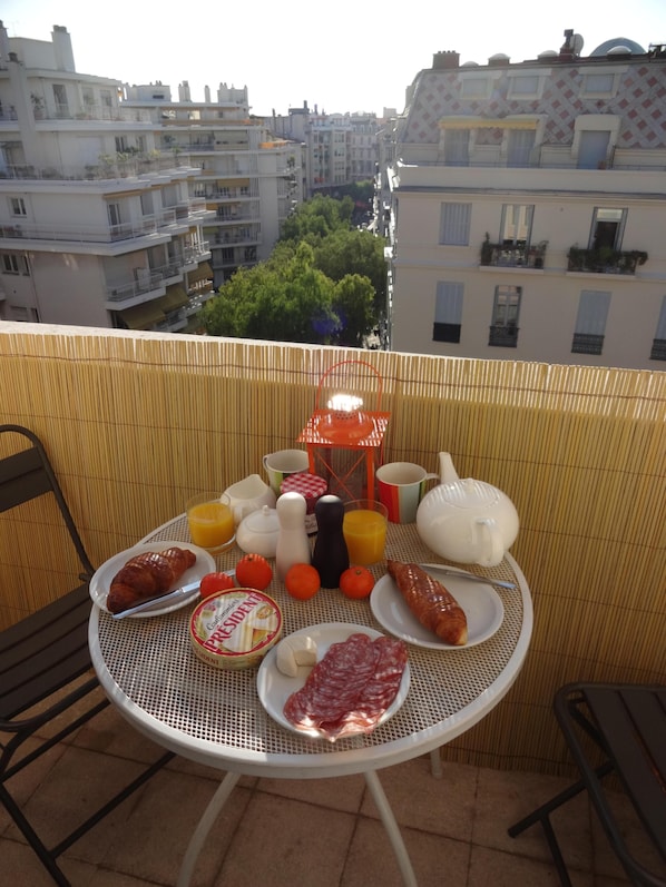 Breakfast on the balcony