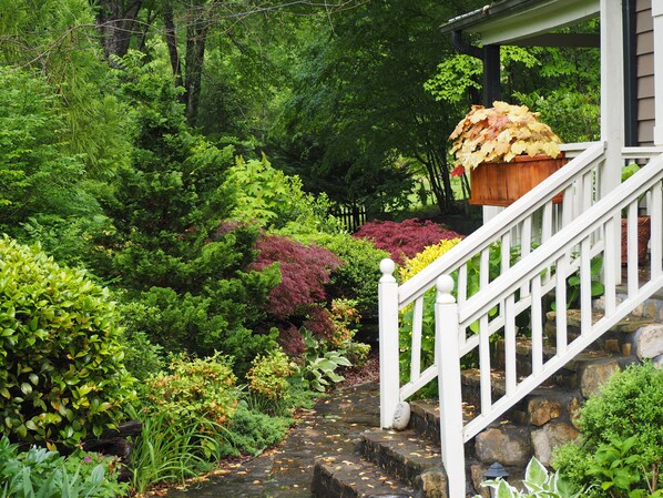 Cottage Front