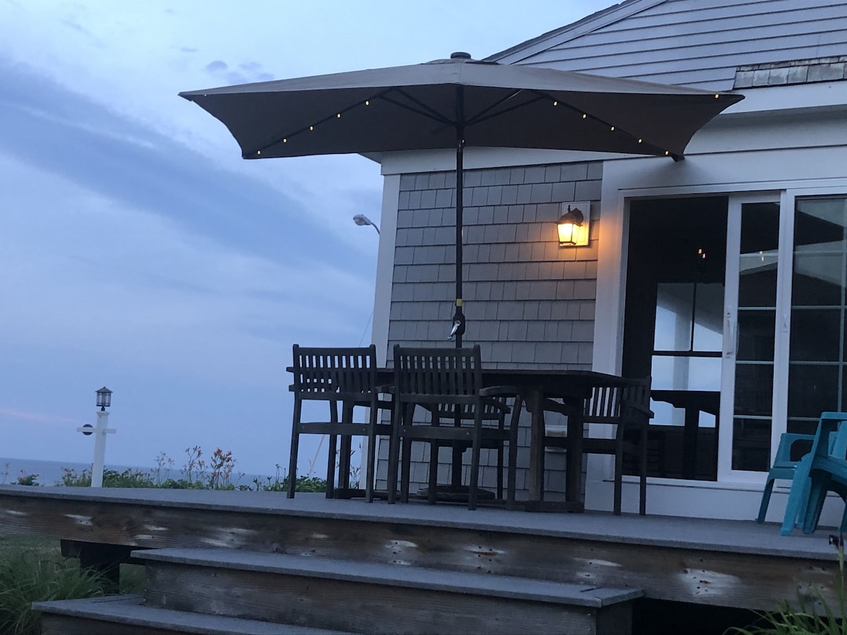 Restored 1910 Victorian Beach House. Brilliant 180 degree ocean view.
