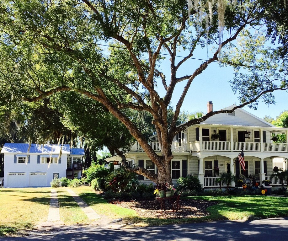 Charming Historic Carriage House Pool Walk To Canal St Close To Beach New Smyrna Beach Charming Historic Carriage House Pool Walk To Canal St Close To Beach New Smyrna Beach