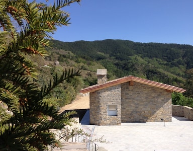 Borgo I Tre Baroni a Moggiona nel Parco Nazionale delle Foreste Casentinesi