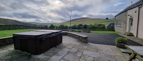 Welcome to Time - Hot Tub & Views