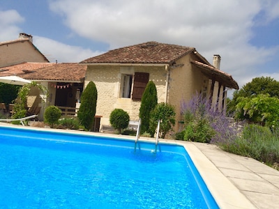 Conversión de cabaña y granero familiar con piscina privada 