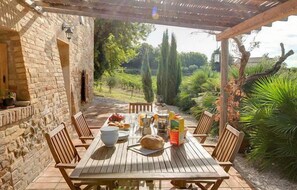 Patio for al fresco dining