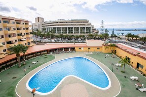 pool area