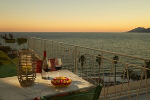 Wining and dining watching the sunset.