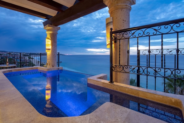 Infinity jacuzzi at sunset; best view in Cabo