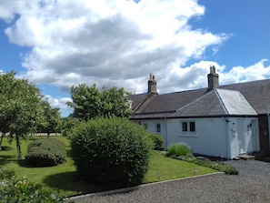 Babingtons Cottage on the Entrance - the Orchard