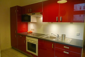 Fully equipped kitchen