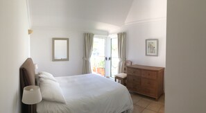 Bedroom with ensuite