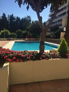 Apartment im exklusiven Komplex Parque Marbella, 3 Pools, 2 Minuten zum Meer. Acc1-3-A
