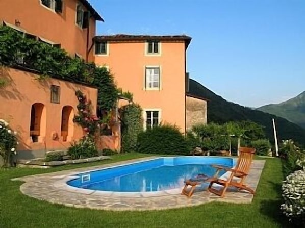 Villa Villenia - the swimming pool