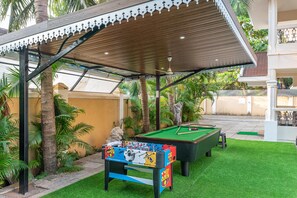 Play pool table, carrom and foosball with your friends and family