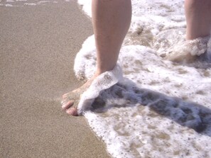 'Ohhhh, Ahhhhh' Exfoliating my feet!