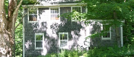 Highland Cottage Exterior - View I