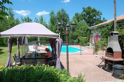 Abgeschieden Luxury House. Private Pool. Zwischen Cognac, Angouleme, Royan. Bordeaux.