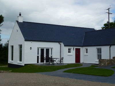 Self Catering Irish Cottage - Strule Cottage at Finn Valley Cottages, 