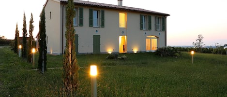 Villa al tramonto 

