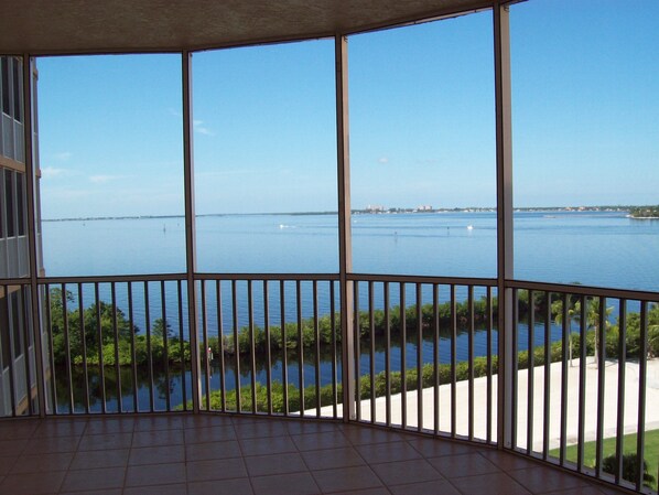 Breathtaking views of Caloosahatchee River