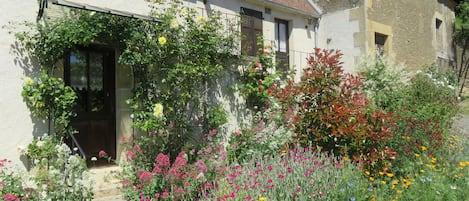 La maison de Léonie et son étable