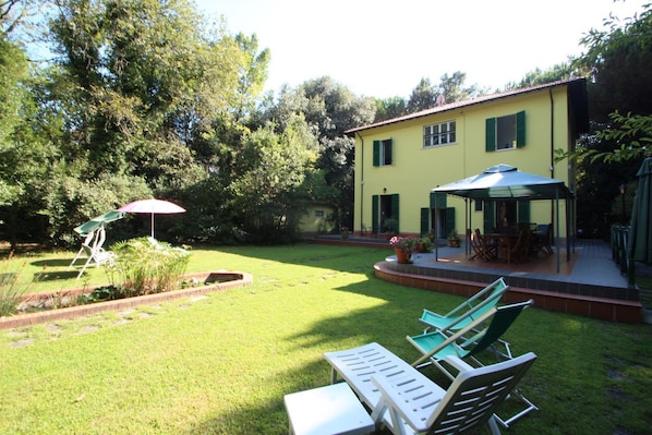 Holiday villa at the Sea in Tuscany