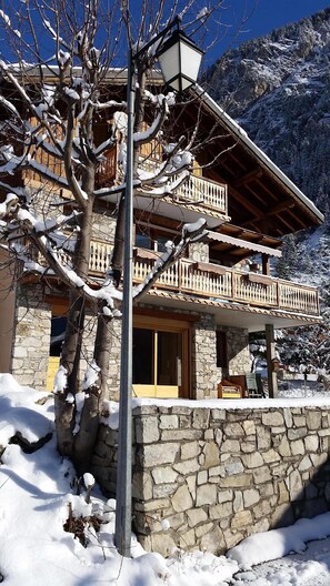 Chalet avec appartement au RDC
