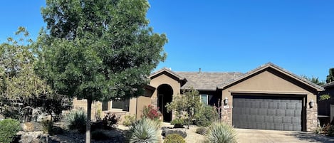 Lovely Coral Canyon Home is your perfect retreat spot!