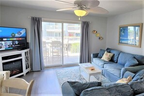 Wonderful living area for family and friends to relax.