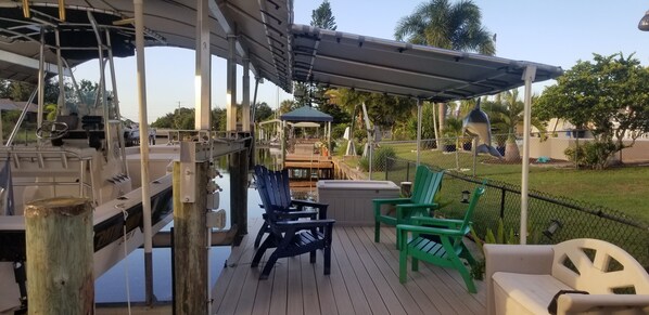 Dock Seating
