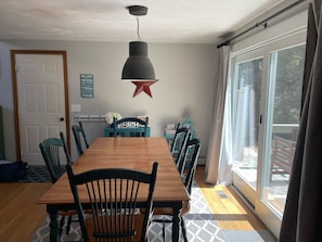 Dining room with table for 6 (additional seating available on patio and counter)