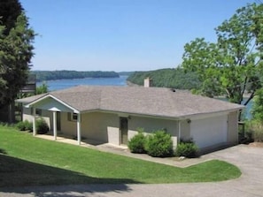 This home sits high above Lake Cumberland